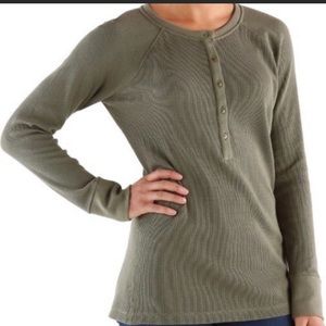 Patagonia green waffle henley size large